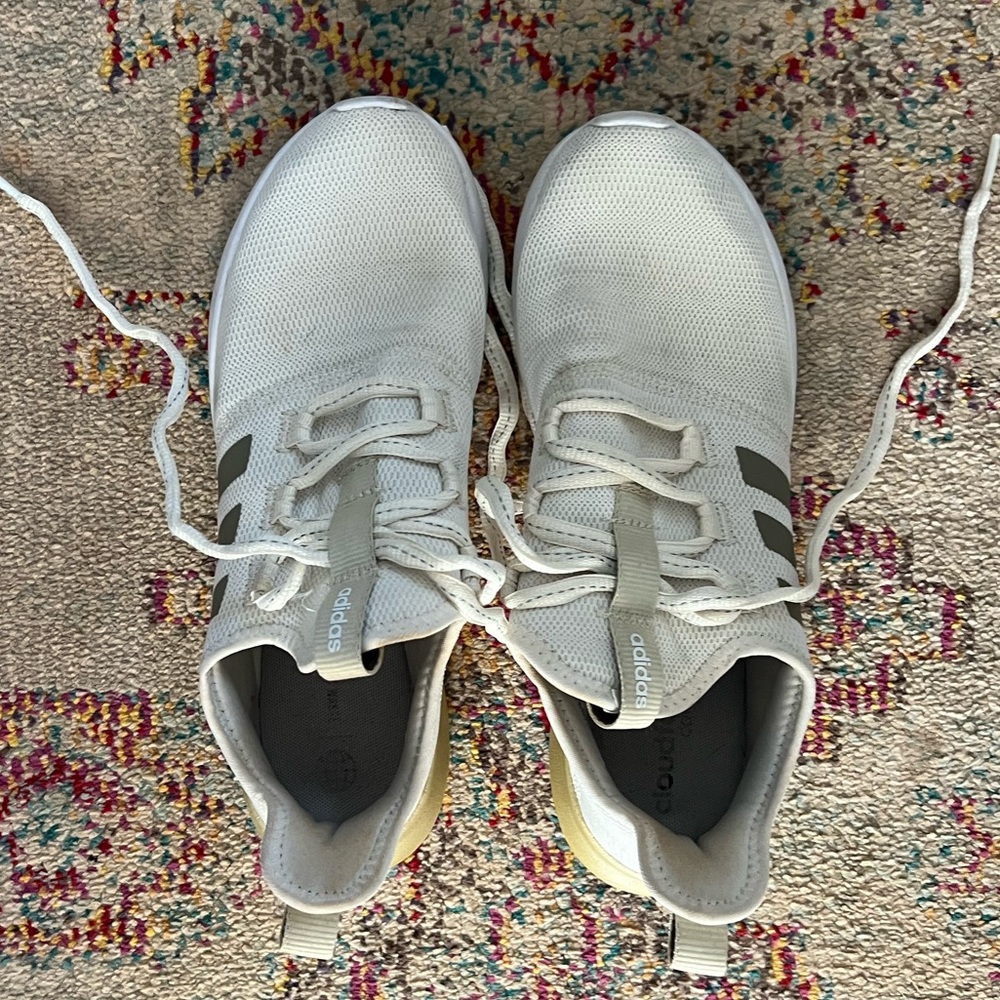 Adidas Cloudfoam sneakers